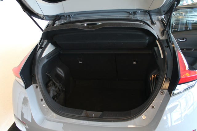 2022 NISSAN LEAF - 8