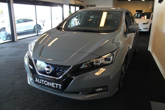 SJNFAAZE1U0157893 2022 NISSAN LEAF-2