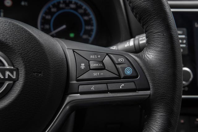 2022 NISSAN LEAF - 15