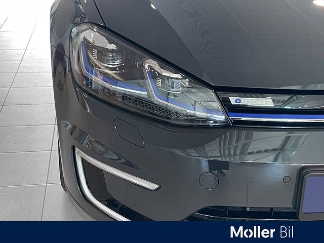 WVWZZZAUZJ8906680 2018 VOLKSWAGEN GOLF-2