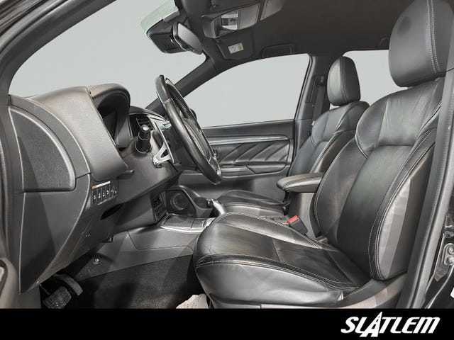 2020 MITSUBISHI OUTLANDER - 12
