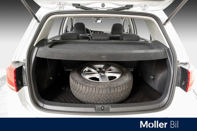 2019 VOLKSWAGEN GOLF - 19