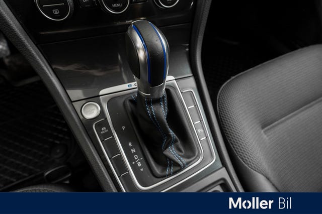 2019 VOLKSWAGEN GOLF - 11