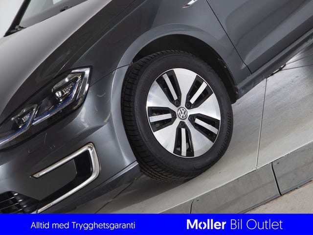 WVWZZZAUZJ8906607 2018 VOLKSWAGEN GOLF-4