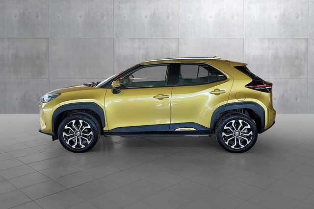 2022 TOYOTA YARIS CROSS - 2