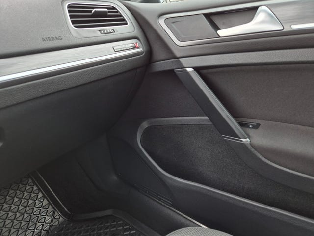 2018 VOLKSWAGEN GOLF - 25