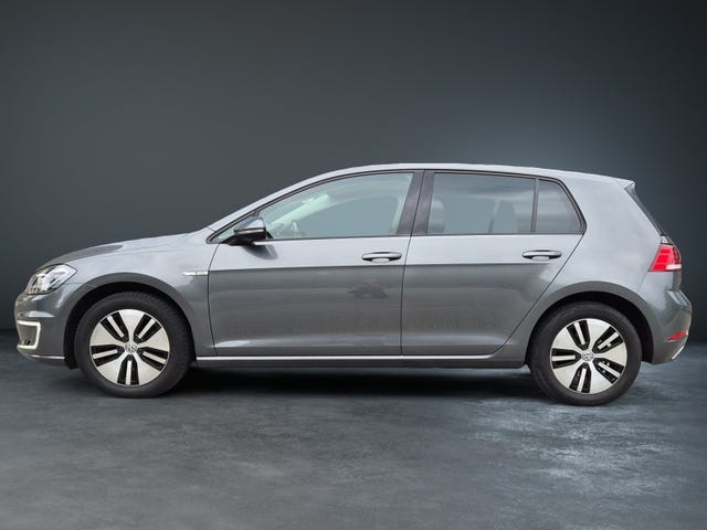 WVWZZZAUZJ8904986 2018 VOLKSWAGEN GOLF-3