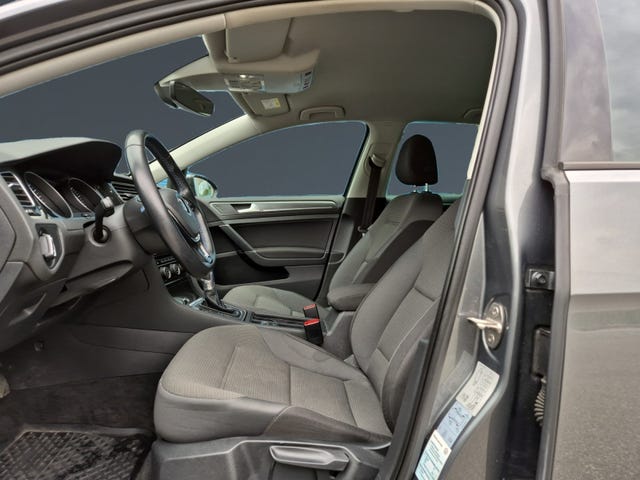 2018 VOLKSWAGEN GOLF - 9