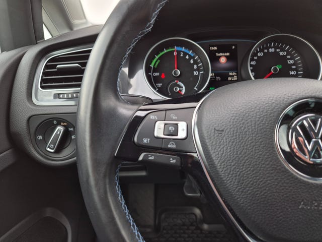 2018 VOLKSWAGEN GOLF - 12