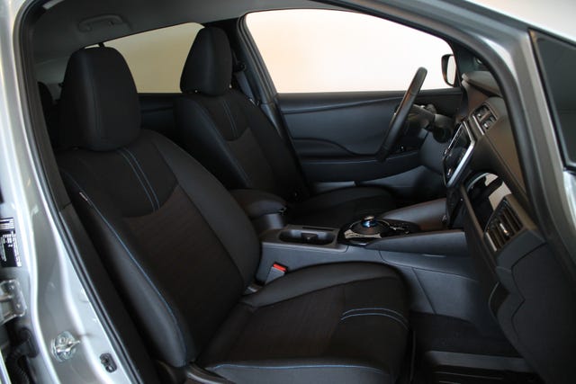 2022 NISSAN LEAF - 7