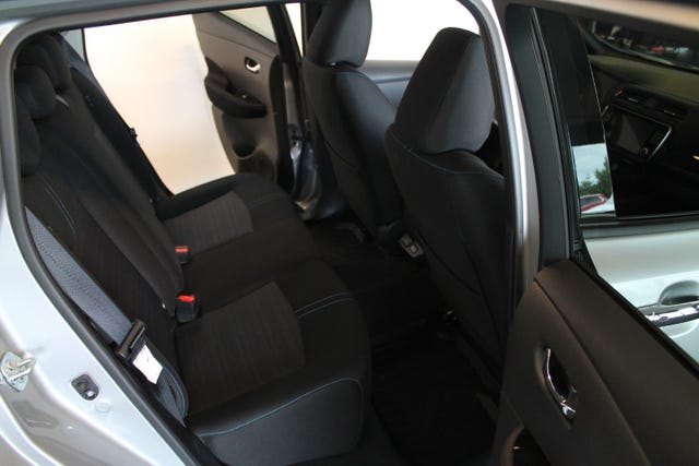 2022 NISSAN LEAF - 8
