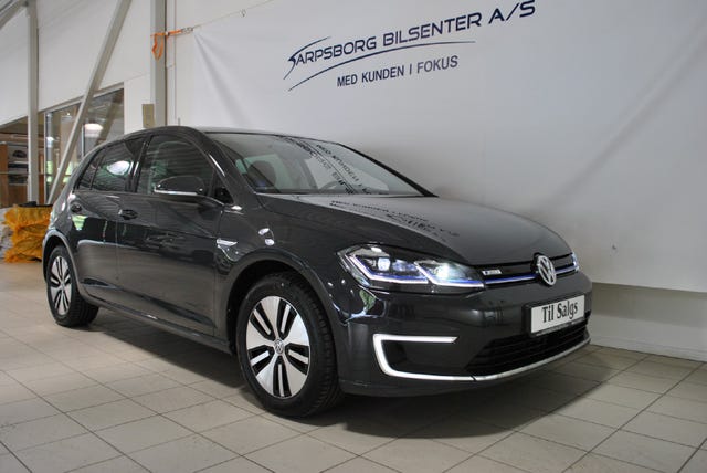 WVWZZZAUZJ8900944 2018 VOLKSWAGEN GOLF-1