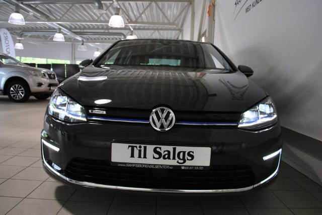WVWZZZAUZJ8900944 2018 VOLKSWAGEN GOLF-3