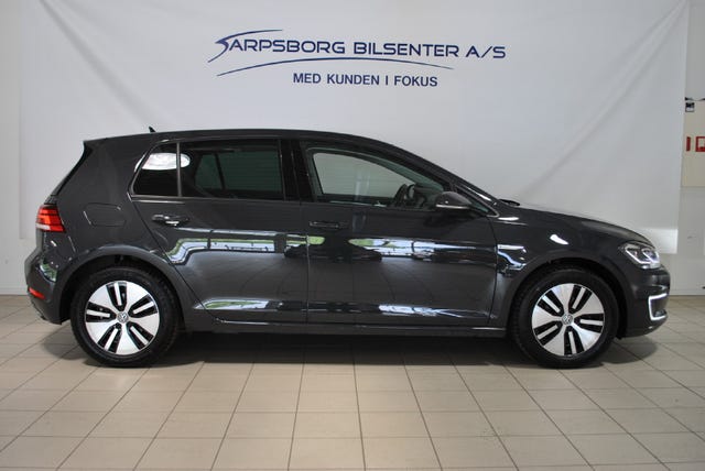 WVWZZZAUZJ8900944 2018 VOLKSWAGEN GOLF-0