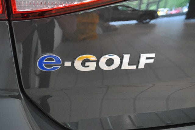 2018 VOLKSWAGEN GOLF - 10