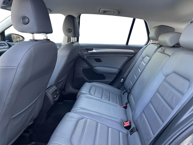 2019 VOLKSWAGEN GOLF - 11