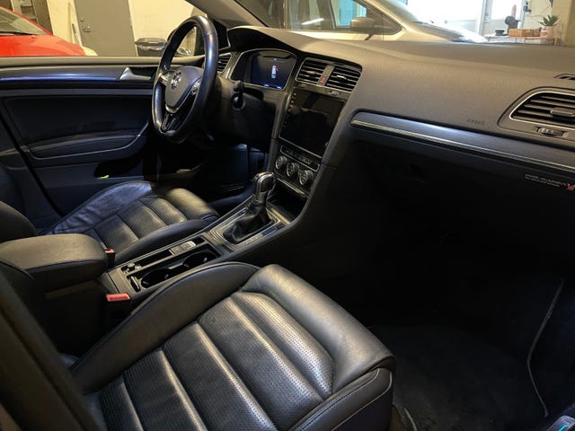 2018 VOLKSWAGEN GOLF - 11