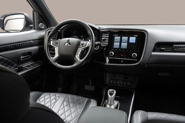 2020 MITSUBISHI OUTLANDER - 23