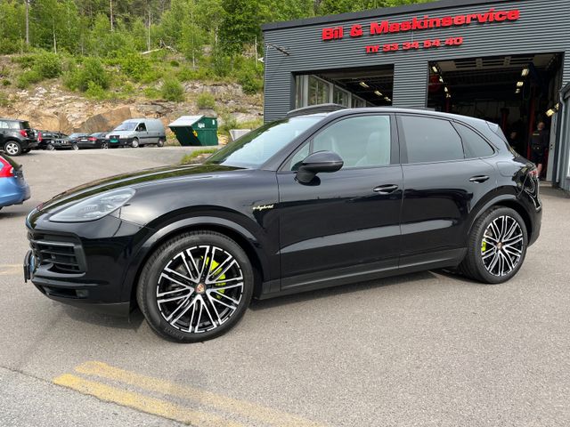 2019 PORSCHE CAYENNE - 8