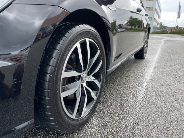 2019 VOLKSWAGEN GOLF - 10
