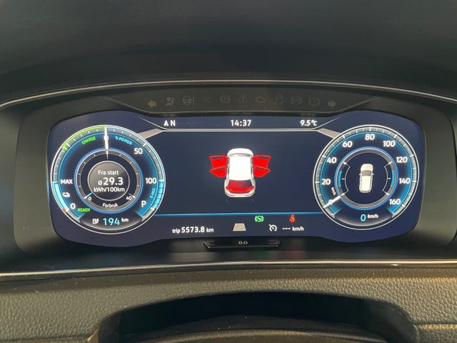 2019 VOLKSWAGEN GOLF - 16