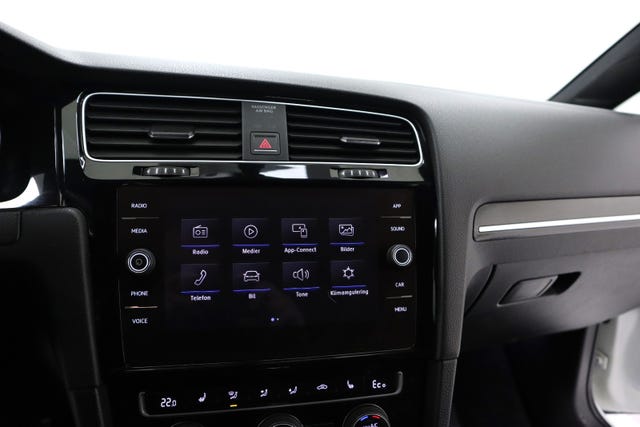 2018 VOLKSWAGEN GOLF - 17