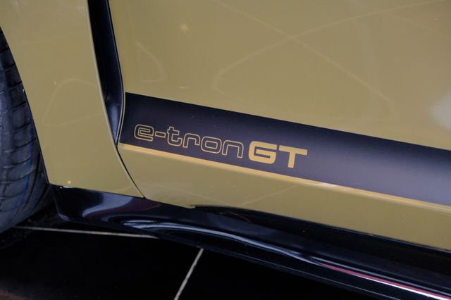 2022 AUDI E-TRON GT - 6