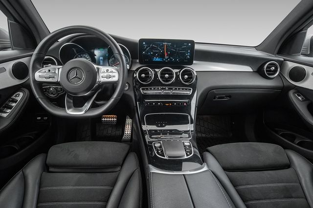 2022 MERCEDES-BENZ GLC - 35