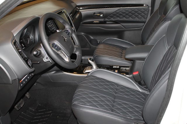 2020 MITSUBISHI OUTLANDER - 8