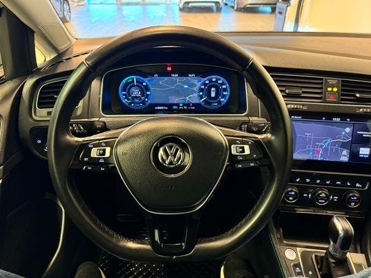 2018 VOLKSWAGEN GOLF - 11