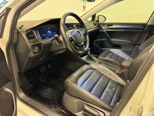 2018 VOLKSWAGEN GOLF - 8