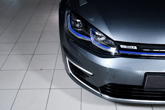 2019 VOLKSWAGEN GOLF - 9