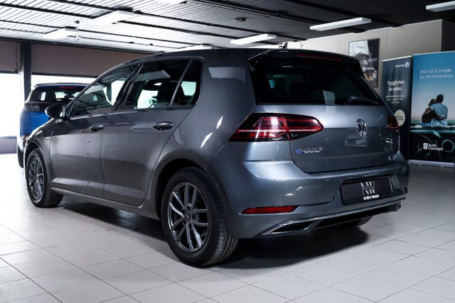 2019 VOLKSWAGEN GOLF - 12