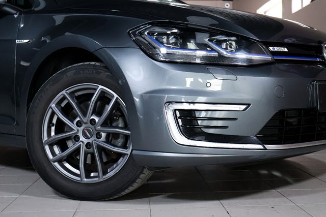 WVWZZZAUZL8900526 2019 VOLKSWAGEN GOLF-2