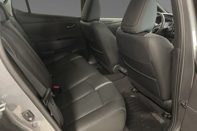2021 NISSAN LEAF - 11