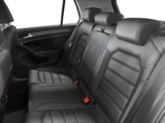 2018 VOLKSWAGEN GOLF - 23