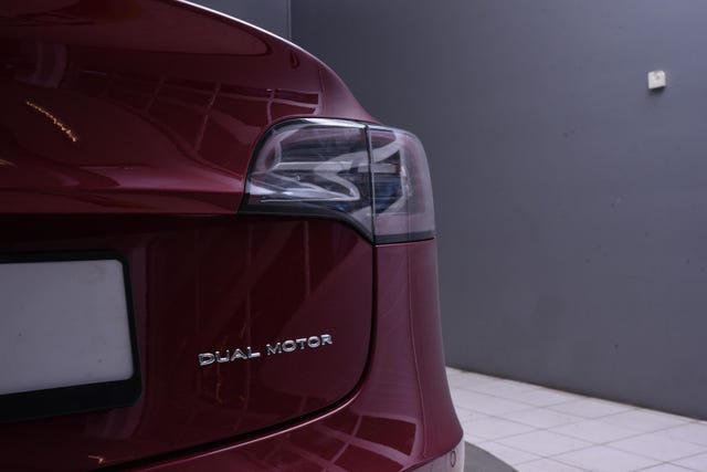 2019 TESLA MODEL 3 - 9