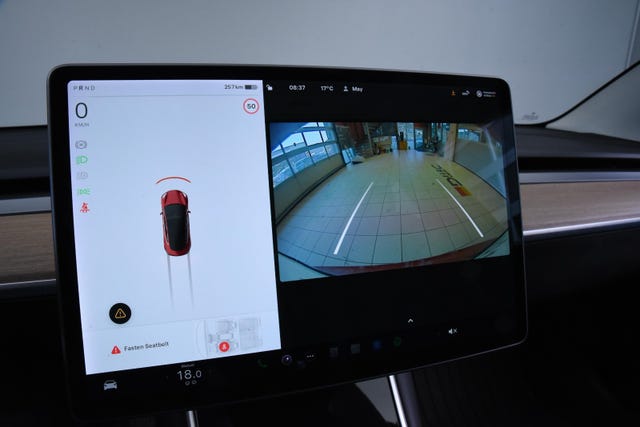 2019 TESLA MODEL 3 - 14