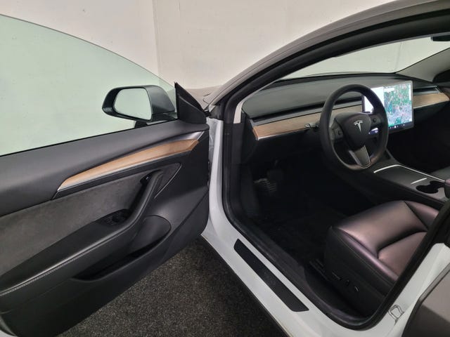 2021 TESLA MODEL 3 - 11