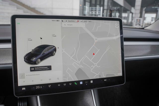 2019 TESLA MODEL 3 - 13
