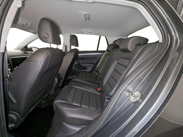 2019 VOLKSWAGEN GOLF - 11