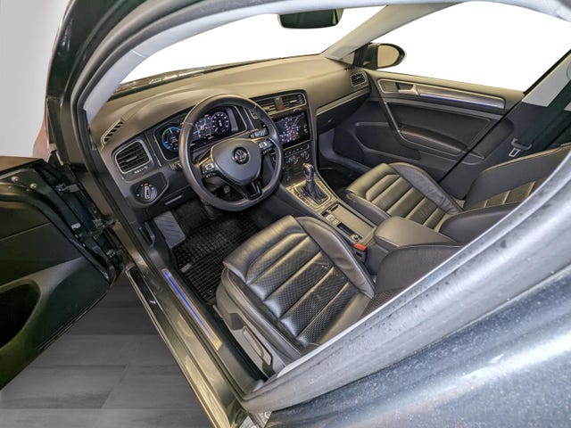 2019 VOLKSWAGEN GOLF - 8