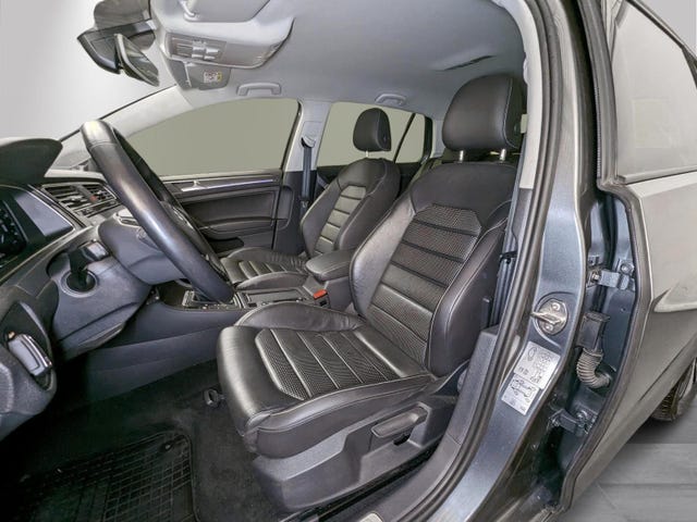 2019 VOLKSWAGEN GOLF - 9