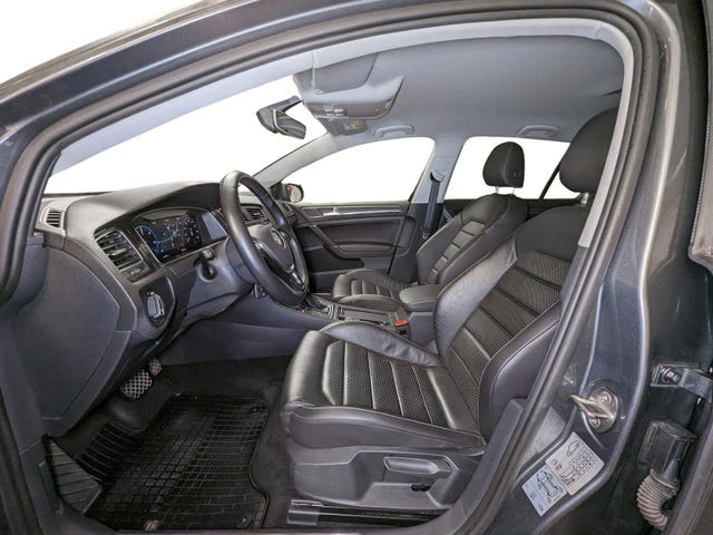 2019 VOLKSWAGEN GOLF - 10