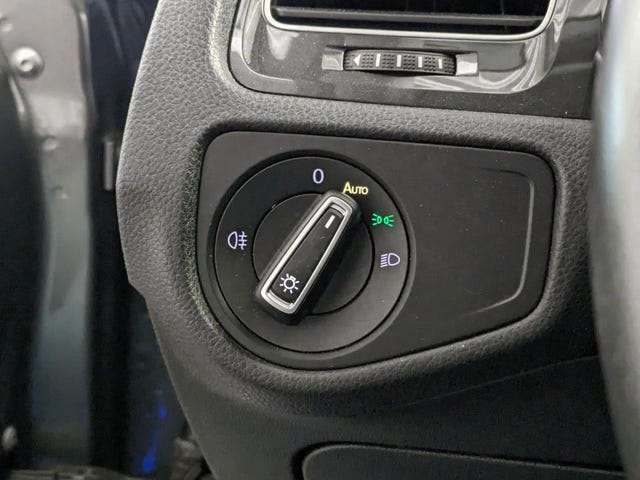 2019 VOLKSWAGEN GOLF - 24