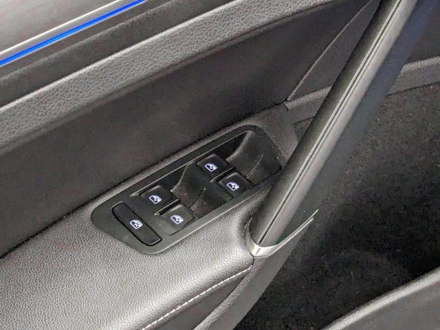 2019 VOLKSWAGEN GOLF - 15