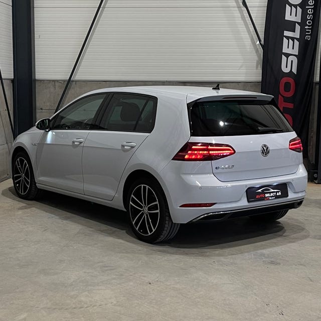 2018 VOLKSWAGEN GOLF - 9