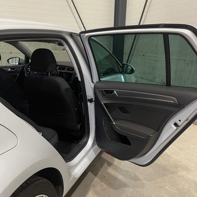 2018 VOLKSWAGEN GOLF - 16