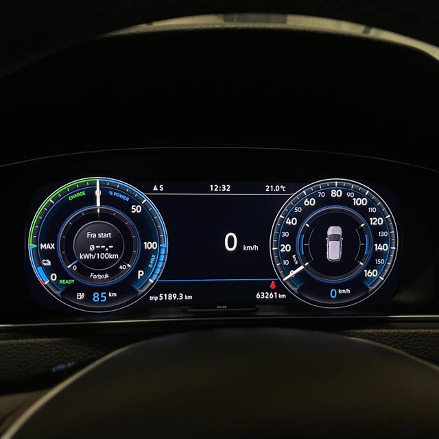 2018 VOLKSWAGEN GOLF - 28