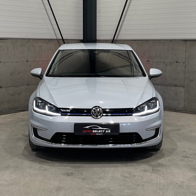 WVWZZZAUZJ8904159 2018 VOLKSWAGEN GOLF-4